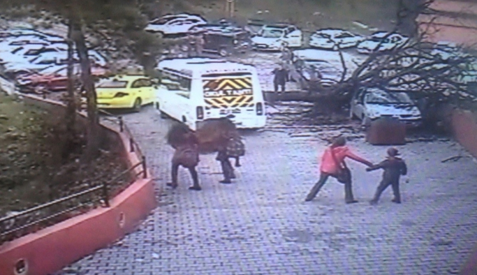 20 öğrenci faciadan döndü: O anlar kamerada