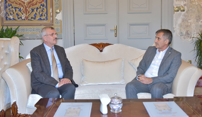 Güneş’ten  Erdöl’e Ziyaret