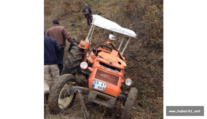 Traktör takla attı: 3 yaralı
