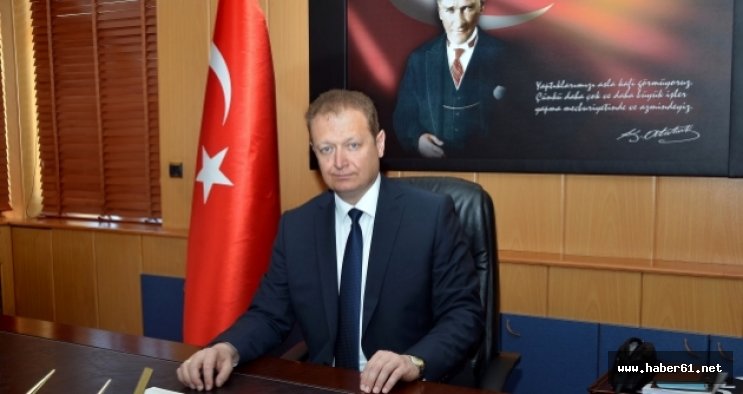 Vali Yavuz Cumhuriyet Bayramı'nı kutladı