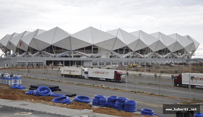 Akyazı’nın Hibrit çim'i Trabzon'a ulaştı