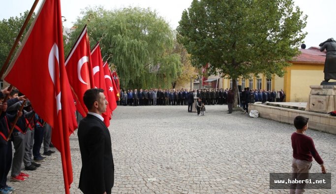 Cumhuriyet Bayramı Bayburt'ta kutlandı