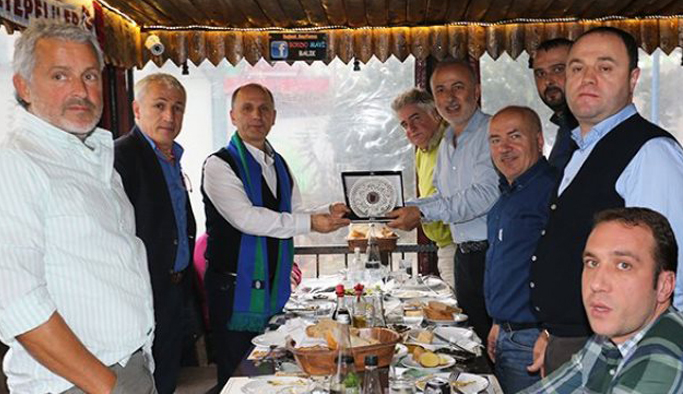 Trabzonspor ve Rizespor'dan dostluk yemeği