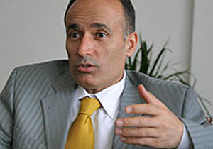 Ramazan Akyürek'e inceleme