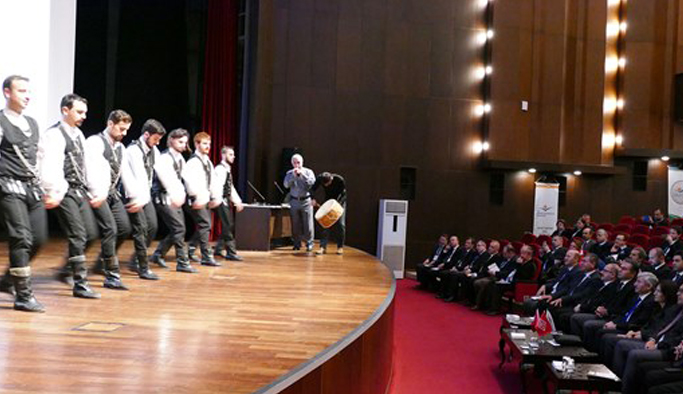 Trabzon'da Karadeniz günü toplantısı yapıldı