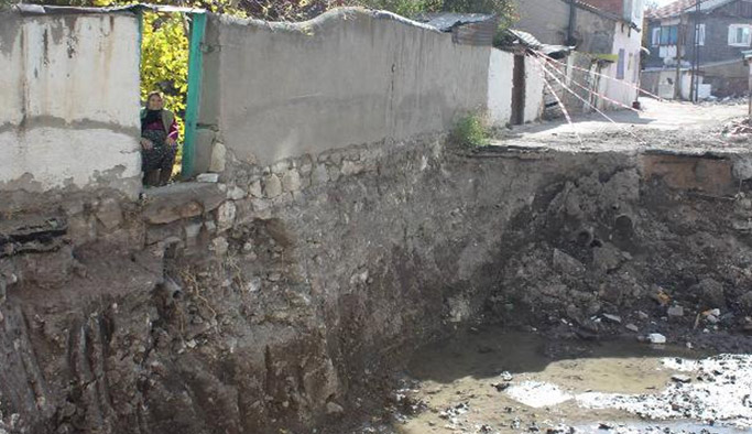 Çukura açılan kapı!