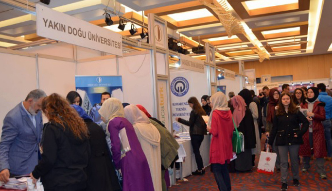Trabzon'da Lise son sınıf öğrencilerine 'üniversite' fuarı