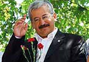 Ufuk Uras'a Çubukçu Fırçası