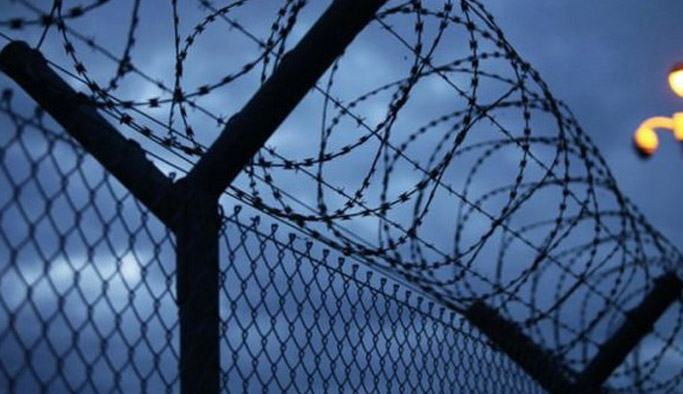 Rize'de 2 mahkum firar etti!