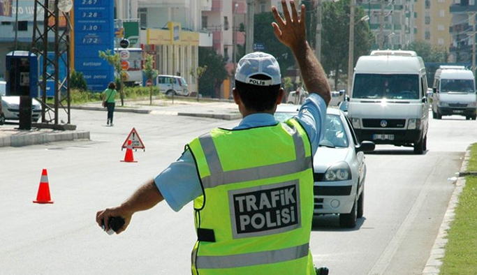 Trabzon’da Nefes Kesen Trafik Denetimi: 69 Sürücüye Ağır Ceza Yağdı