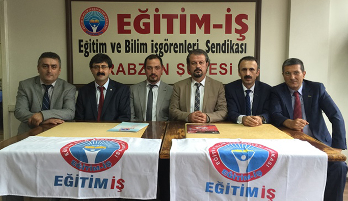 "Cumhuriyet susturulamaz"