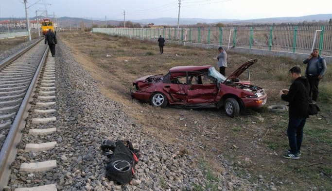 Ray bakım aracı ile otomobil çarpıştı: 1 ölü