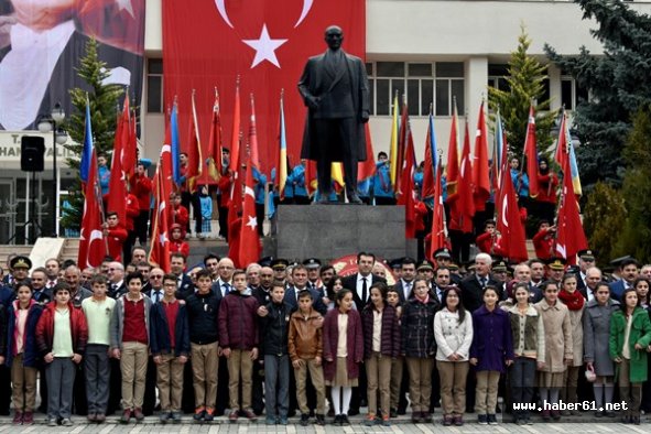 Atatürk Gümüşhane'de törenle anıldı