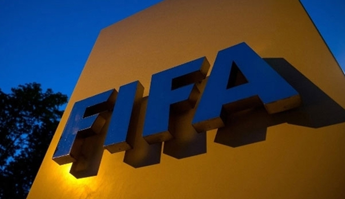 FIFA 6 puanı iade etti