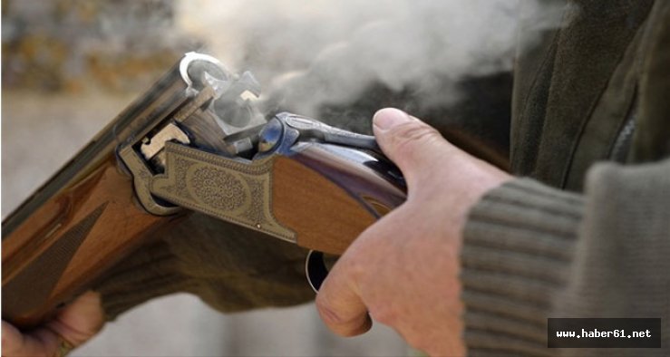 Babasını av tüfeğiyle öldürdü