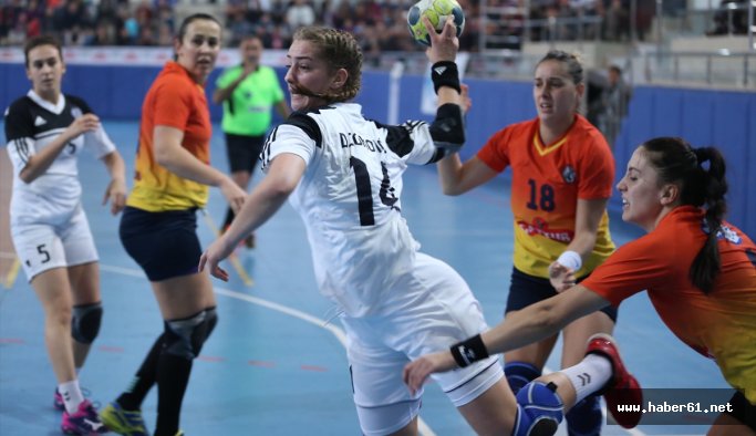 Ardeşen'den Karadağ'a ilk sille