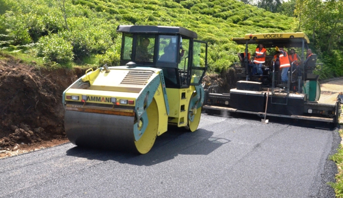 Trabzon'da yol çalışmaları