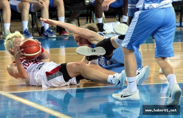 Potanın perileri Bosna Hersek'i devirdi