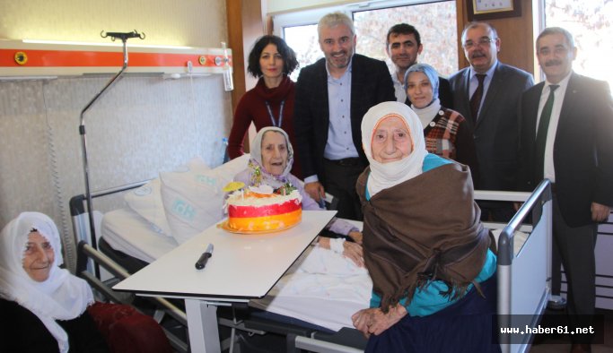 Üçüz nineleri ölüm ayırdı