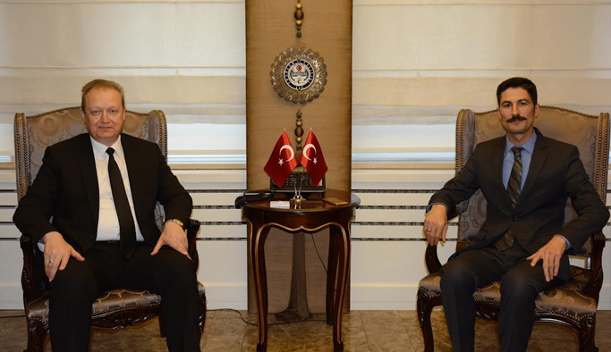 Vali Yavuz'a veda ziyareti