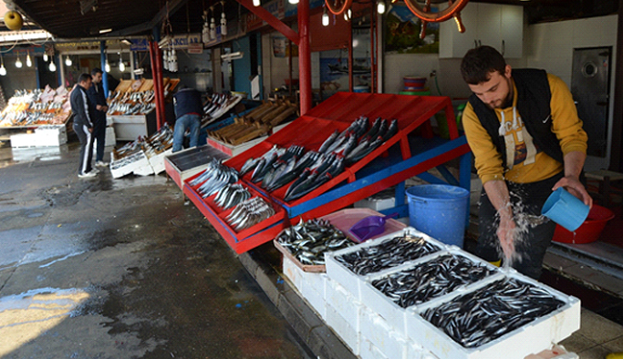 Hamsinin fiyatı 180 kilometre mesafede 6-7 kat arttı