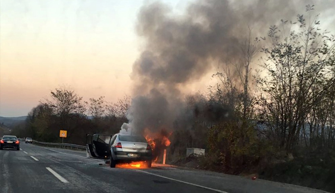 Seyir halindeyken alev topuna döndü