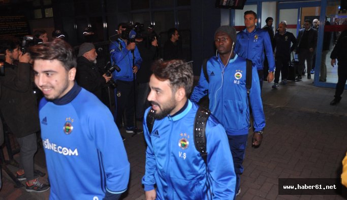 Fenerbahçe Trabzon'a geldi