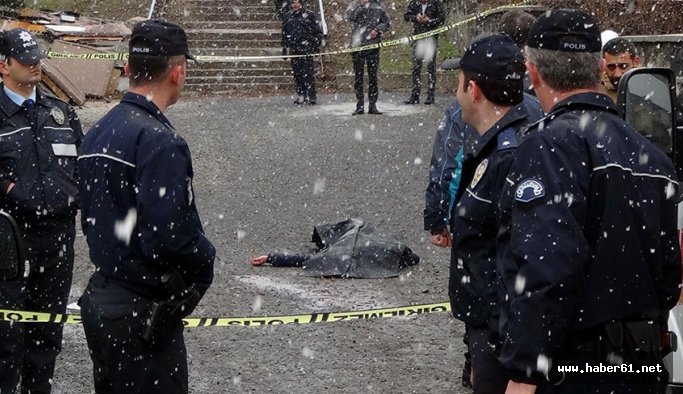 Eşini öldürdü devletten maaşını istedi