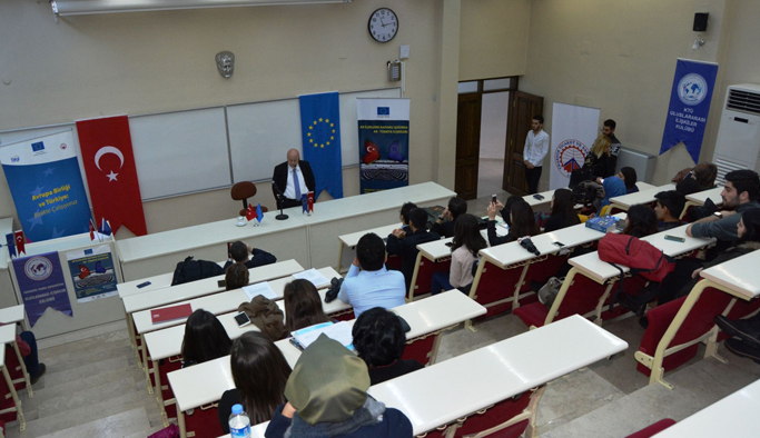 “Avrupa Birliği müzakereleri askıya alamaz”