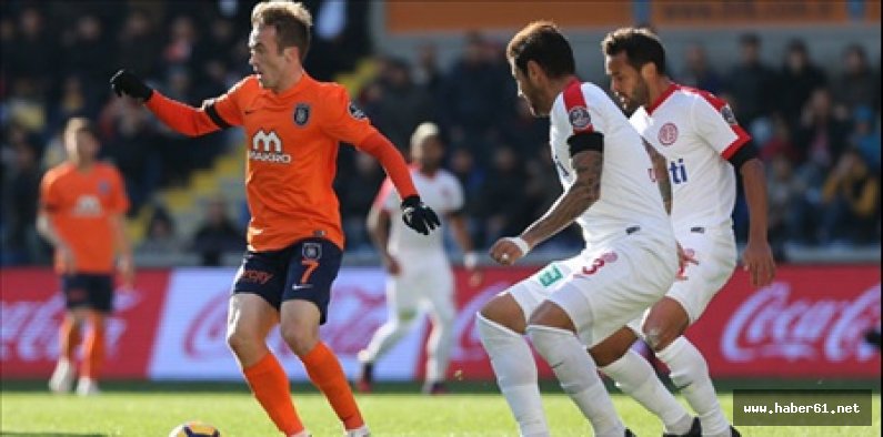Başakşehir- Antalyaspor maçında galip yok