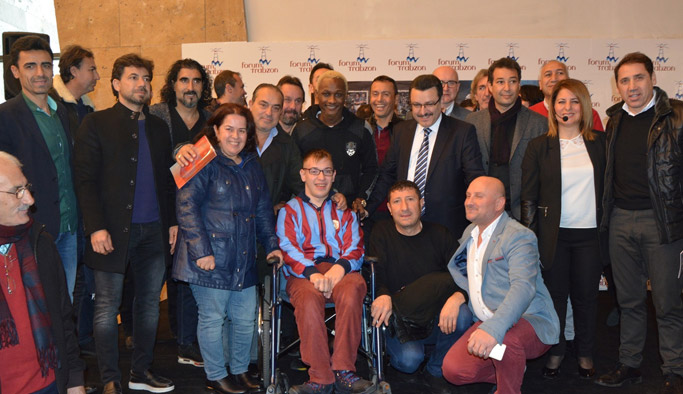 Eski Trabzonsporlular'ın buluşmasında duygu dolu anlar