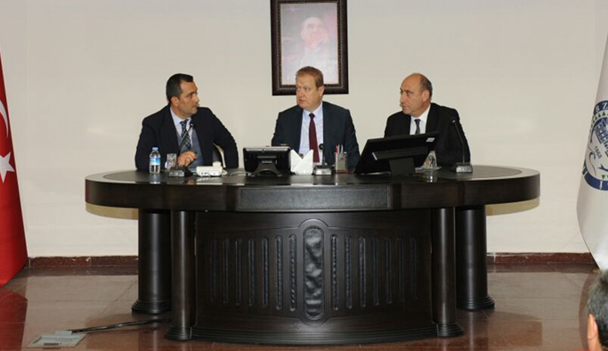 Akyazı Stadı için önemli toplantı