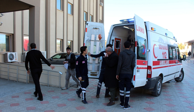 Minibüs sürücüleri birbirine girdi