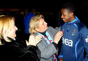 TS'li futbolculara nazar boncuğu