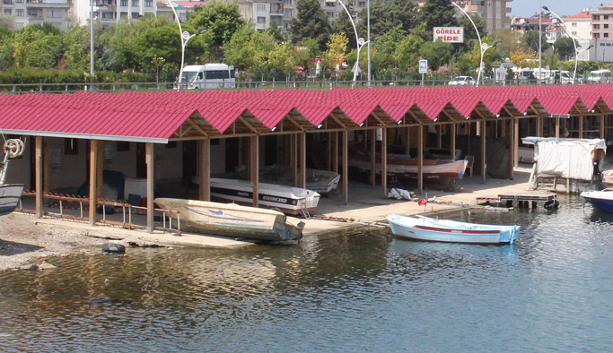 Giresun'da barınaklar için çözüm arandı