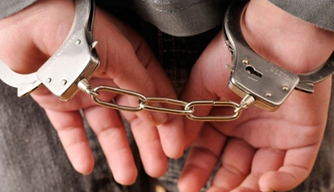 2 askere FETÖ’den tutuklama