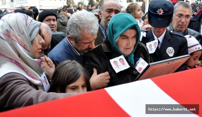 Şehit annesi evlat acısına dayanamadı