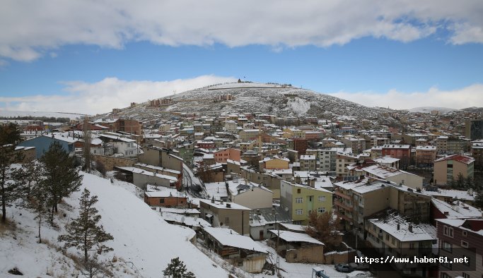 Bayburt'ta bugün okullar tatil