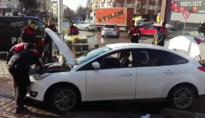 Kaza yapan şüpheliler kıskıvrak yakalandı