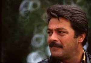 Kadir İnanır'dan Polat'a Taş