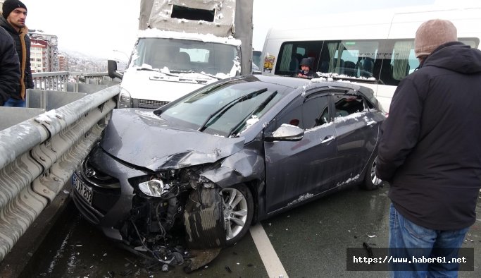 Rize'de kaza! 15 araç...