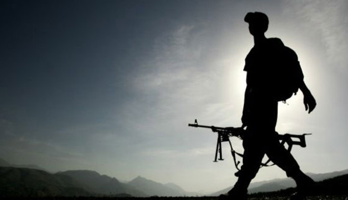 Türk askerlerine saldırı! Yaralılar var