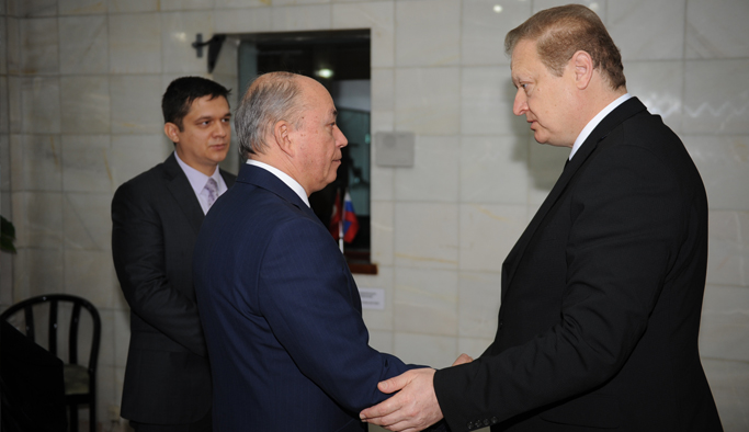 Vali Yavuz'dan Rus Başkonsolosa taziye ziyareti