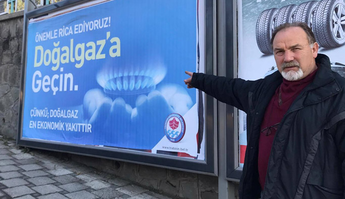 Büyükşehir gazı olmayan yere ‘rica ediyoruz doğalgaza geçin’ yazdı