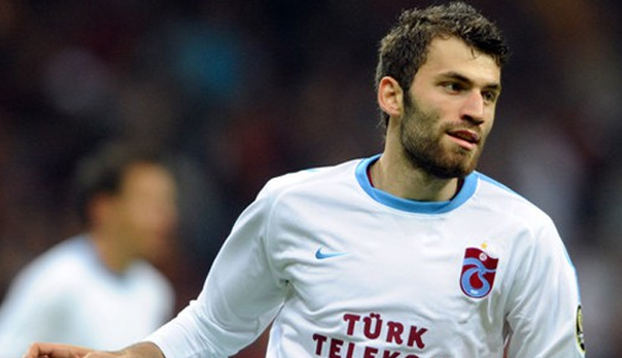 Mustafa Yumlu Kupada atıyor!