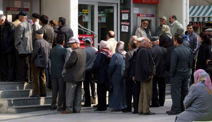 Emeklilerin beklediği tasarı kabul edildi