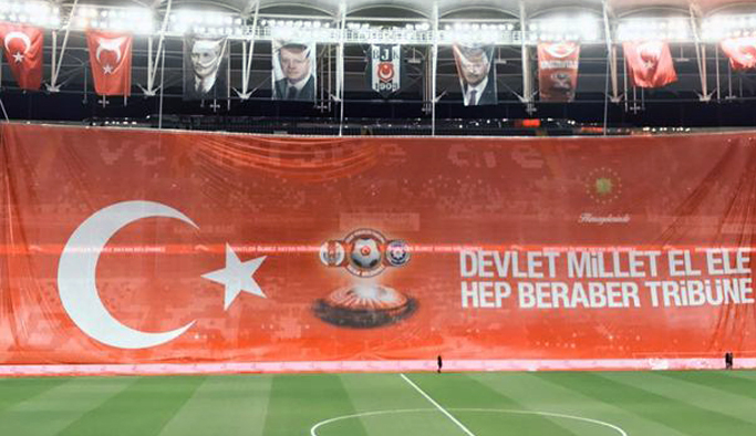 "Şehitlere Saygı Maçı" için yıldızlar sahaya çıktı