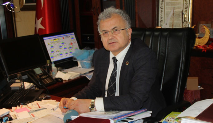 Rize Belediye Başkanı Kasap'tan Atatürk heykelinin taşınması için açıklama