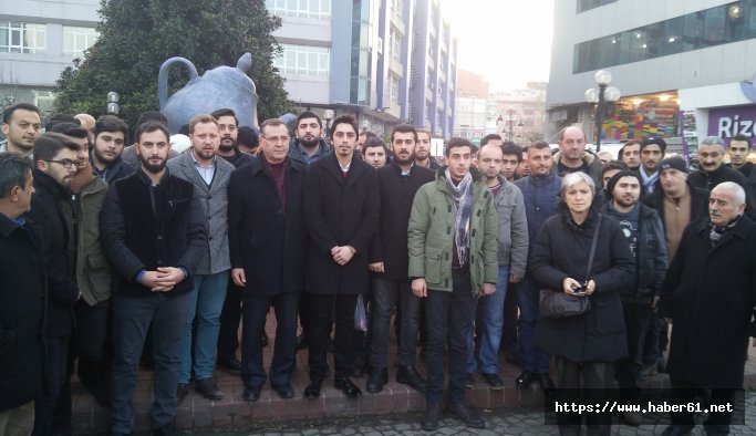 CHP'li gençlerden Rize Belediye Başkanına protesto