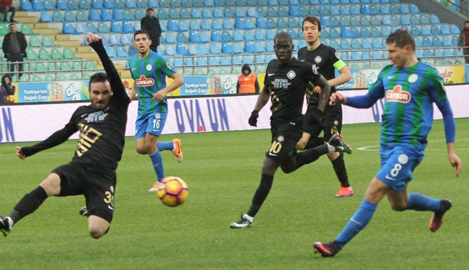 Osmanlıspor Rizespor'u tek golle...